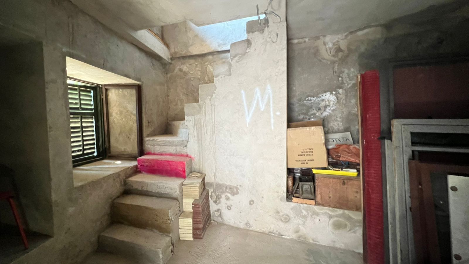 Image of House - 5 Bedrooms - 1 Bathrooms for Sale in Herceg-Novi-Lustica-Montenegro, Image 4